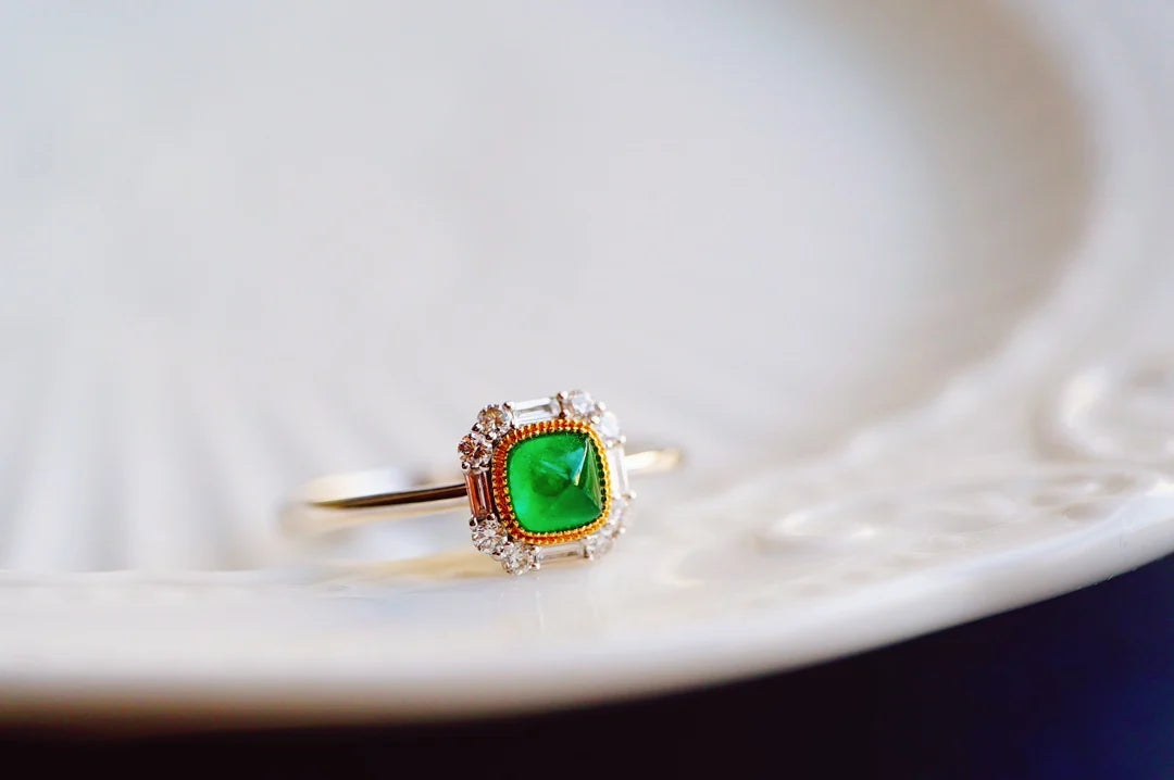 Ring 18K Gold 4.1mm Green Emerald Gemstone Diamond Female's