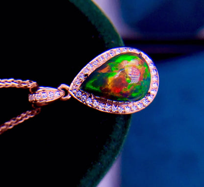 Pendant 18K Gold 2.95ct Black Opal Gemstones Diamond Necklace