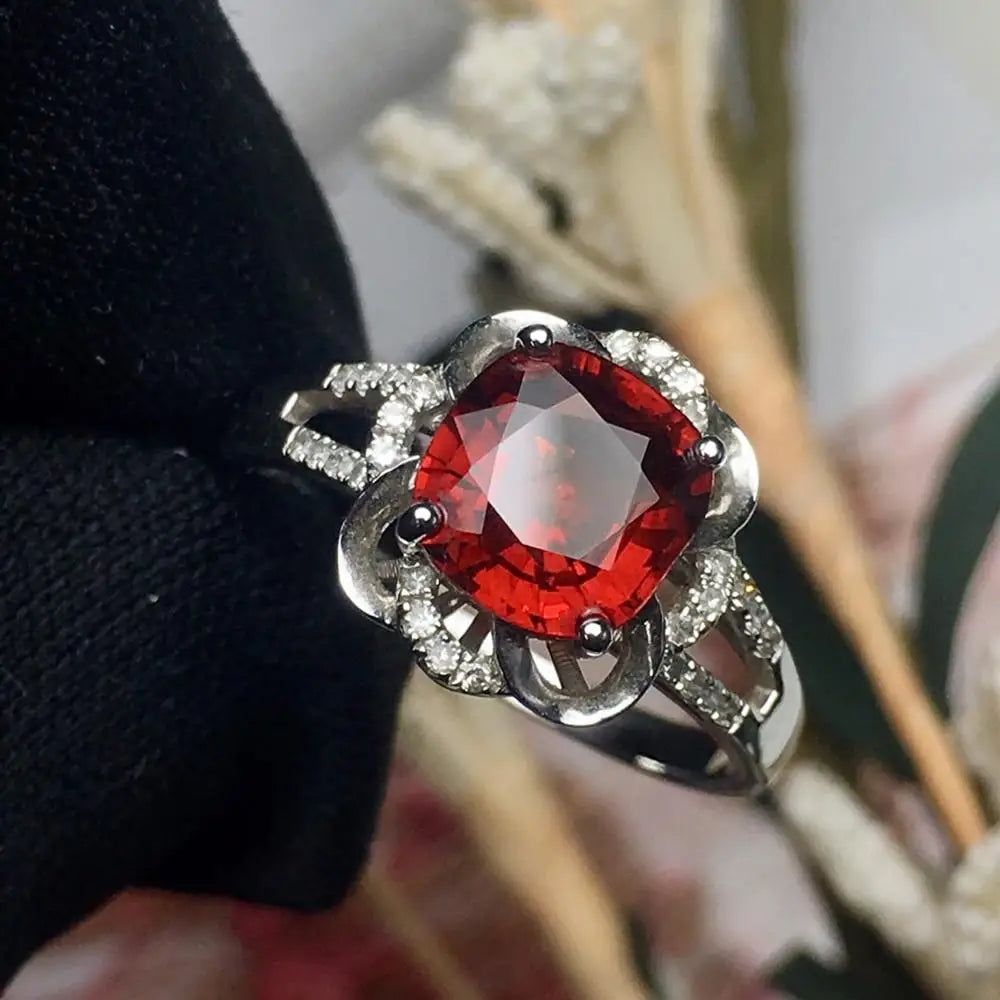 Ring 18K Gold 2.3ct Red Garnet Gemstone Female Fine Jewelry