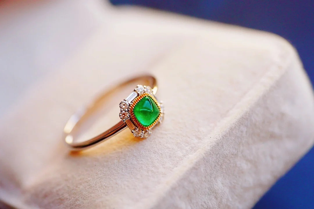 Ring 18K Gold 4.1mm Green Emerald Gemstone Diamond Female's