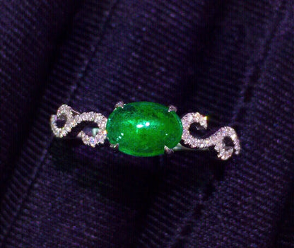 Ring 18K Gold 0.7ct Green Emerald Gemstones Diamonds Female's