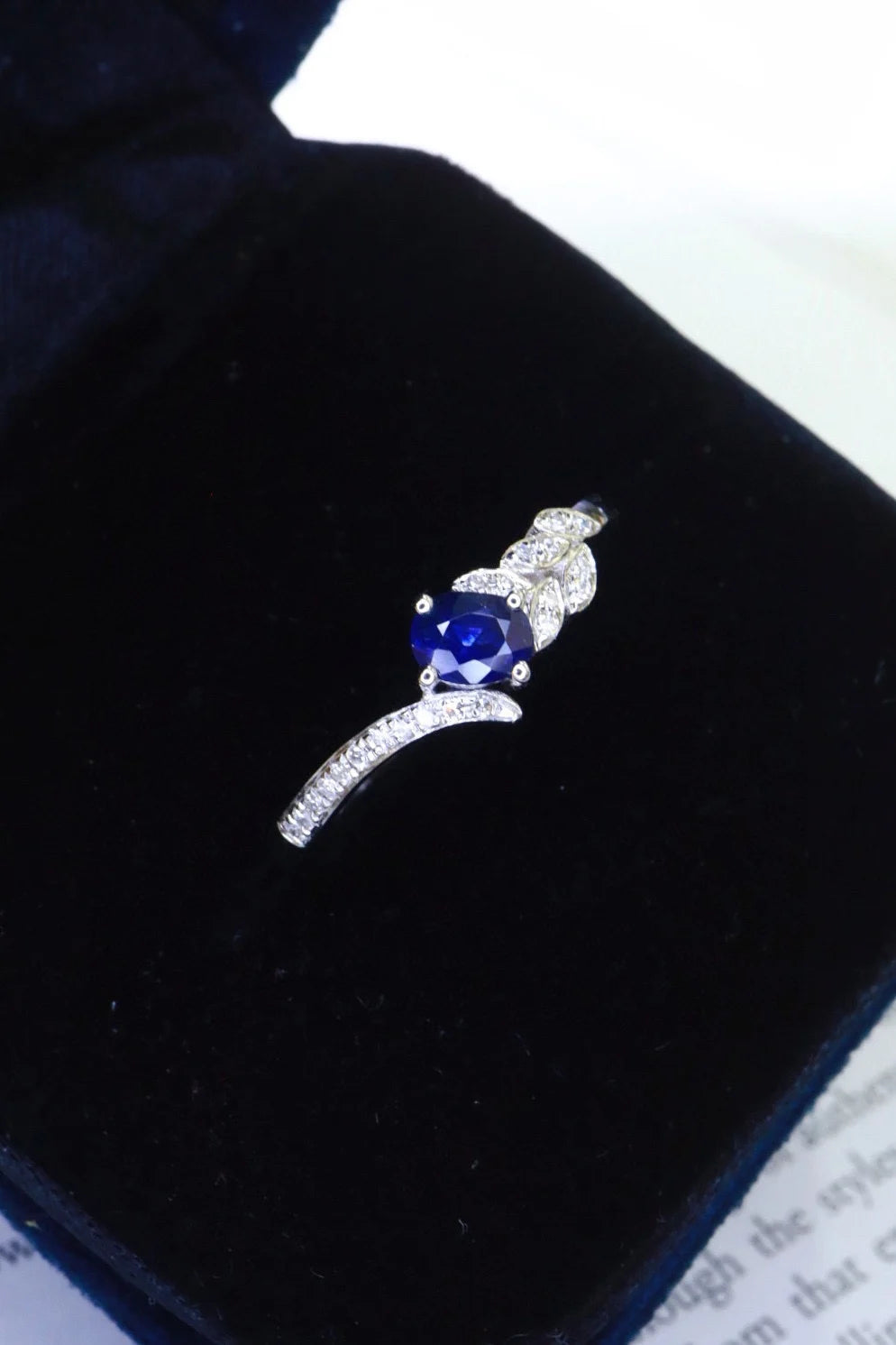 Ring 18K Gold 0.30ct Royal Blue Sapphire Gemstones Diamonds Female's