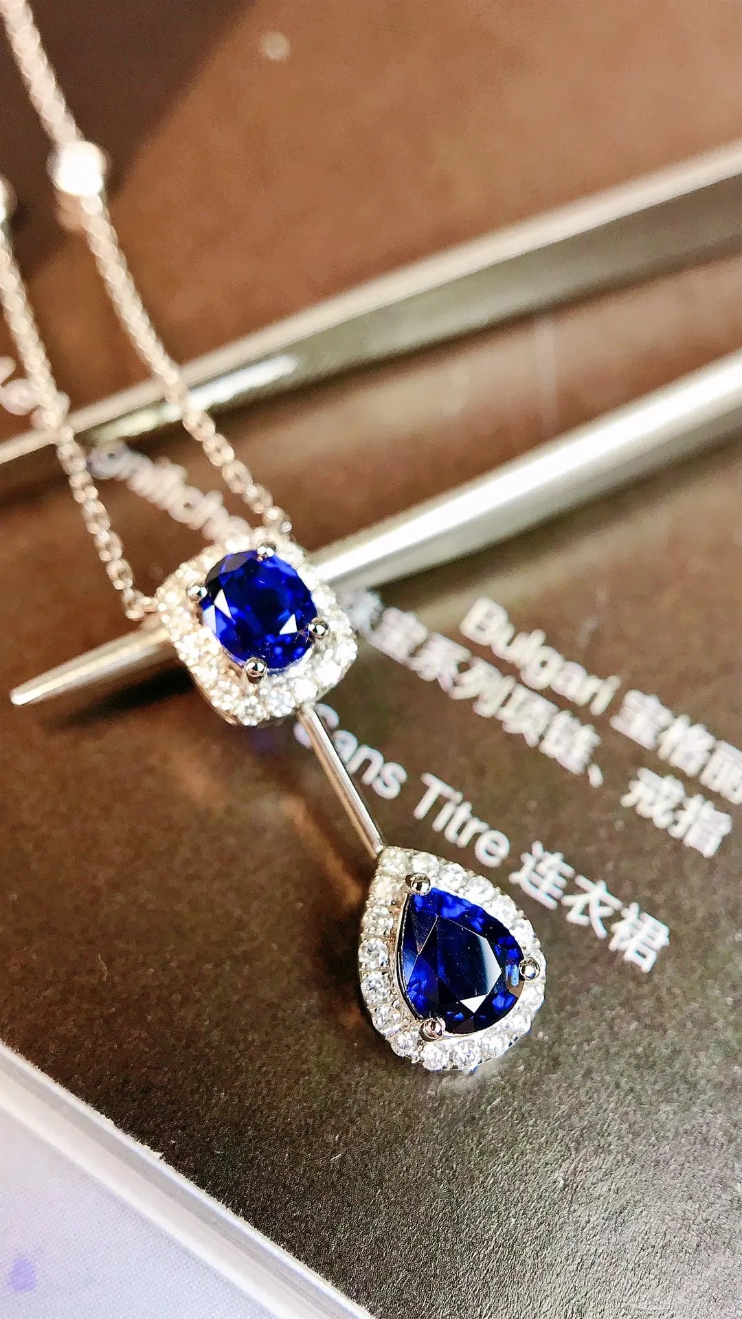 Necklace 18K White Gold 0.93ct Blue Sapphire Diamonds Pendant Female's