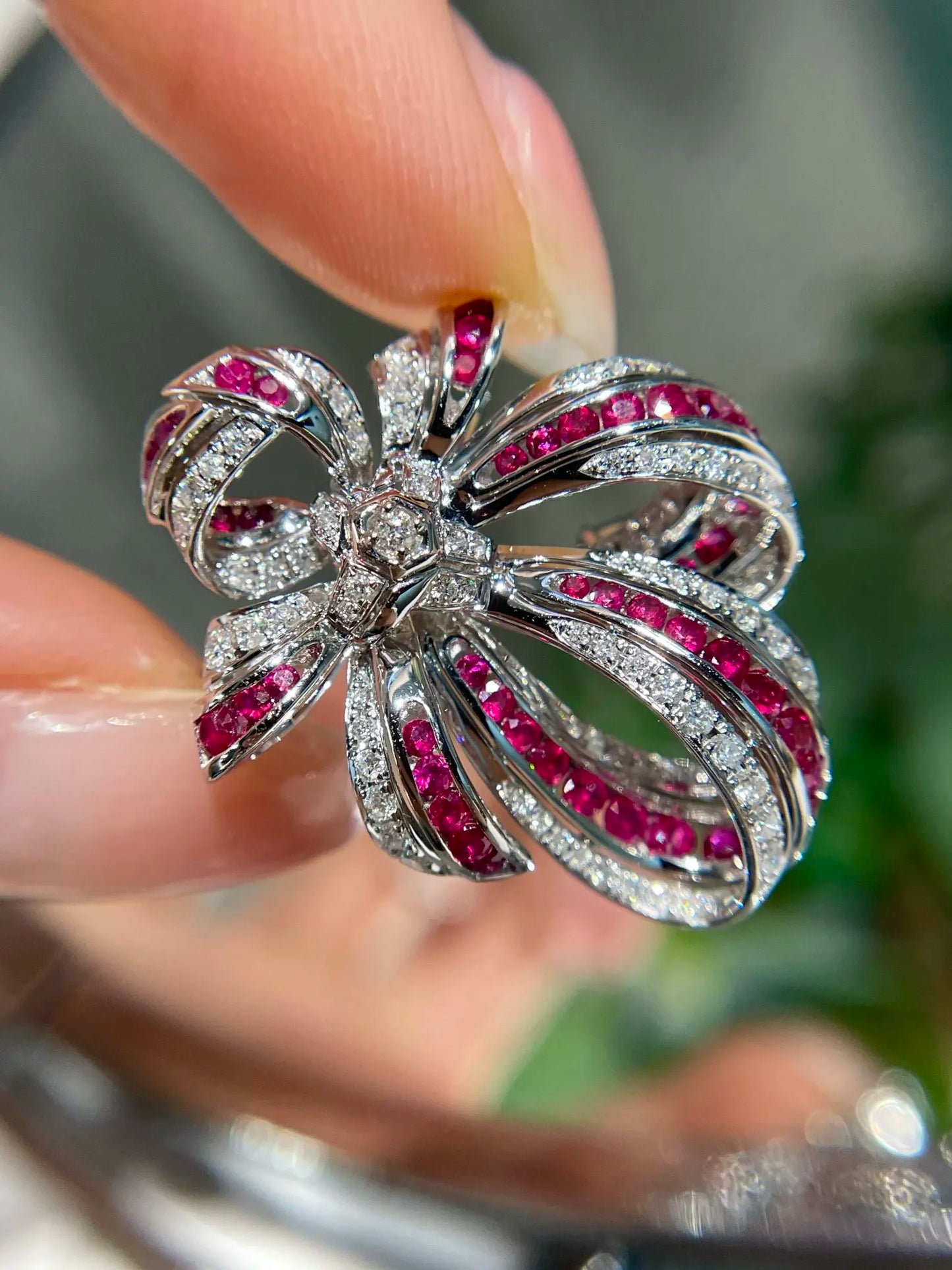 Brooch 18K White Gold 1ct White Diamond Red Ruby Women's SX2024