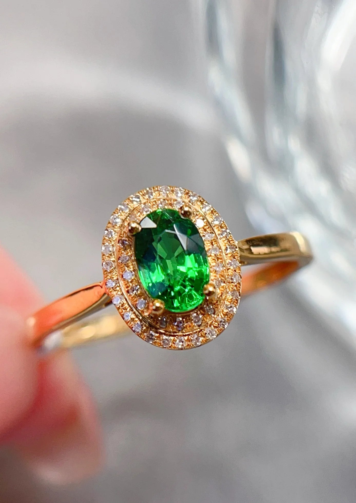 Ring 18K Gold 0.8ct Tsavorite Gemstones Diamonds Female Wedding