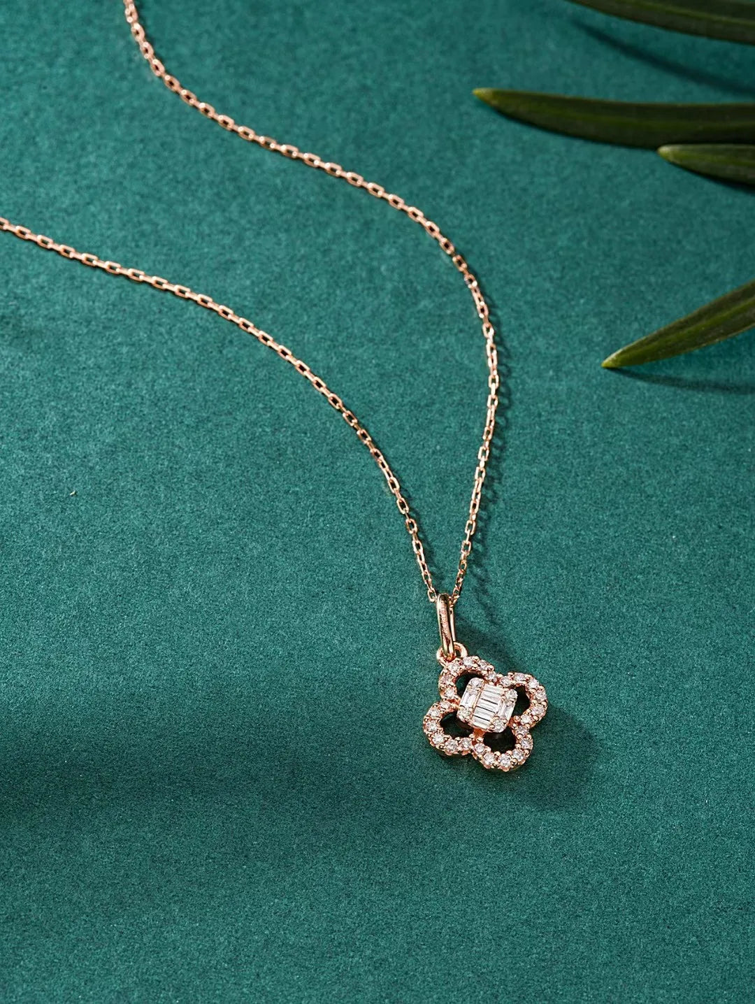 Necklace 18K Rose Gold 0.06ct White Diamonds Pendant Female's