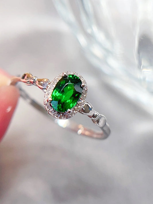 Ring 18K White Gold 0.7ct Tsavorite Gemstones Diamonds Female's