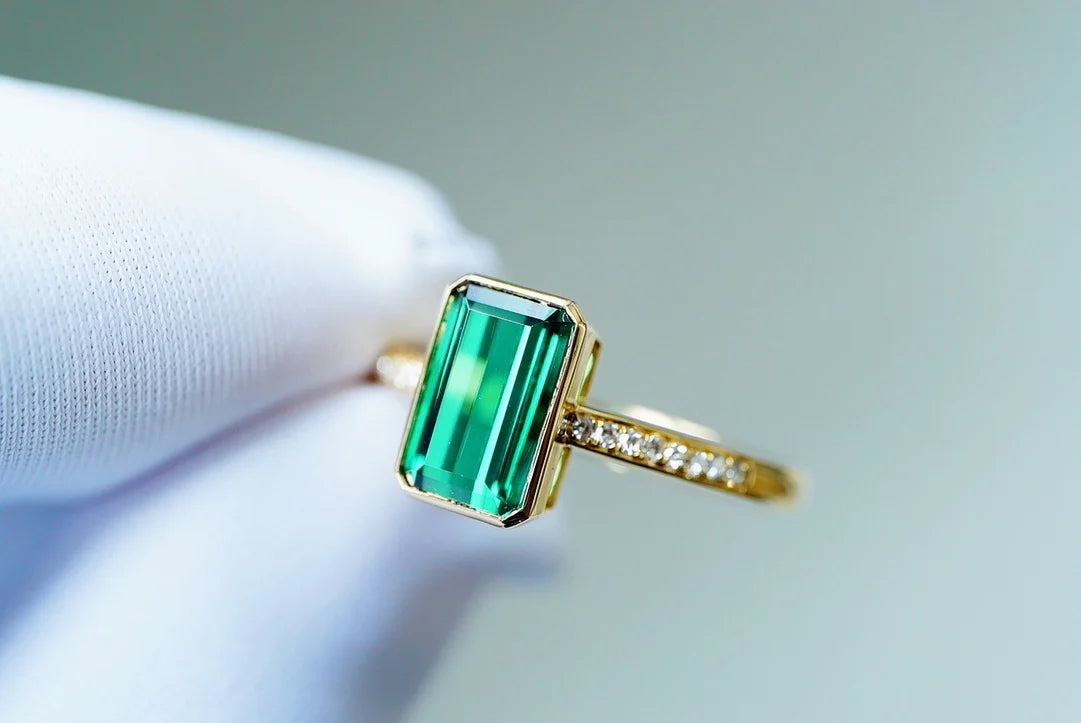 Ring 18K Gold 1.8ct Green Tourmaline Diamonds Male Wedding