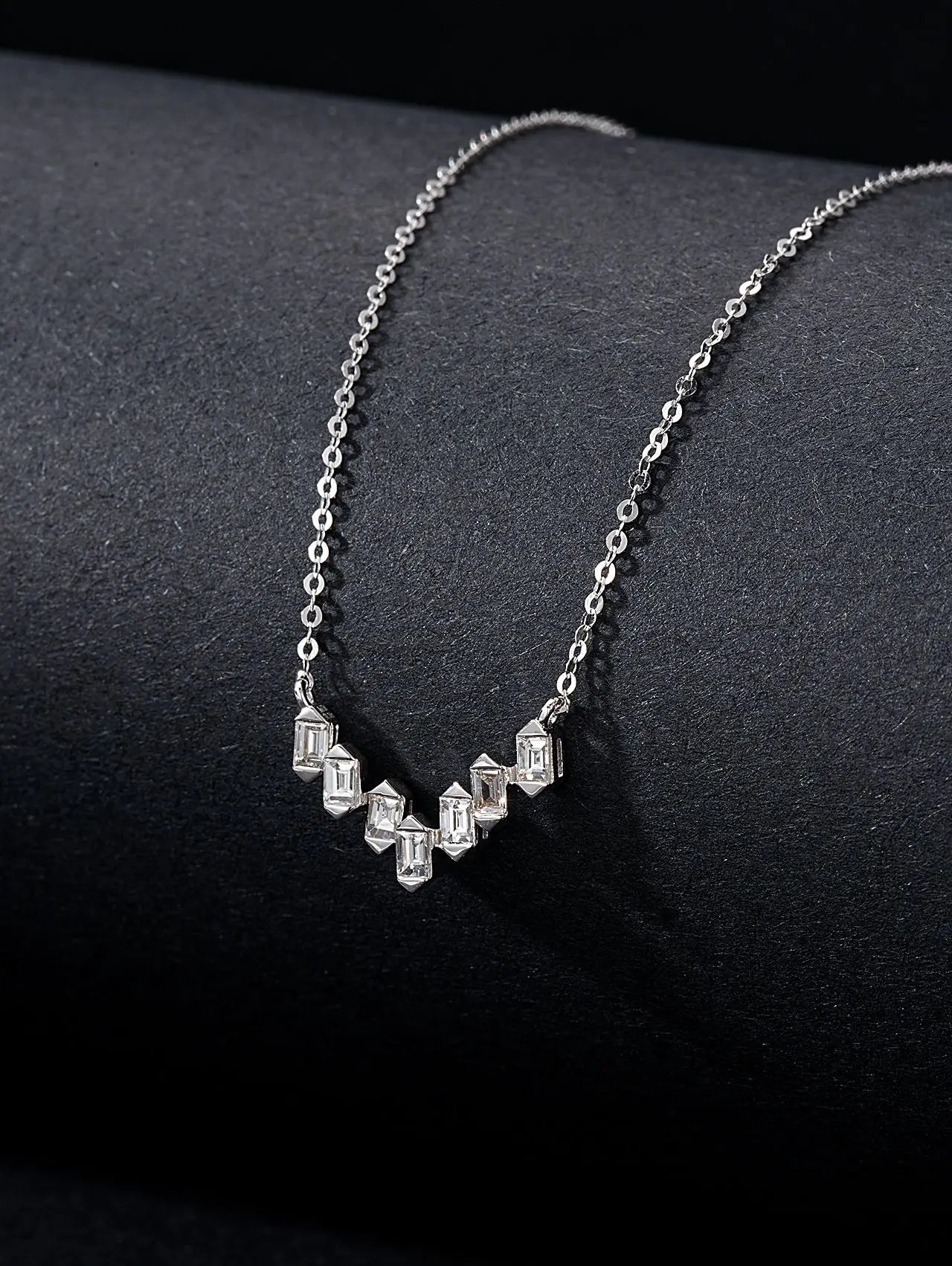 Necklace 18K White Gold 12.45ct White Diamonds Pendant Female's