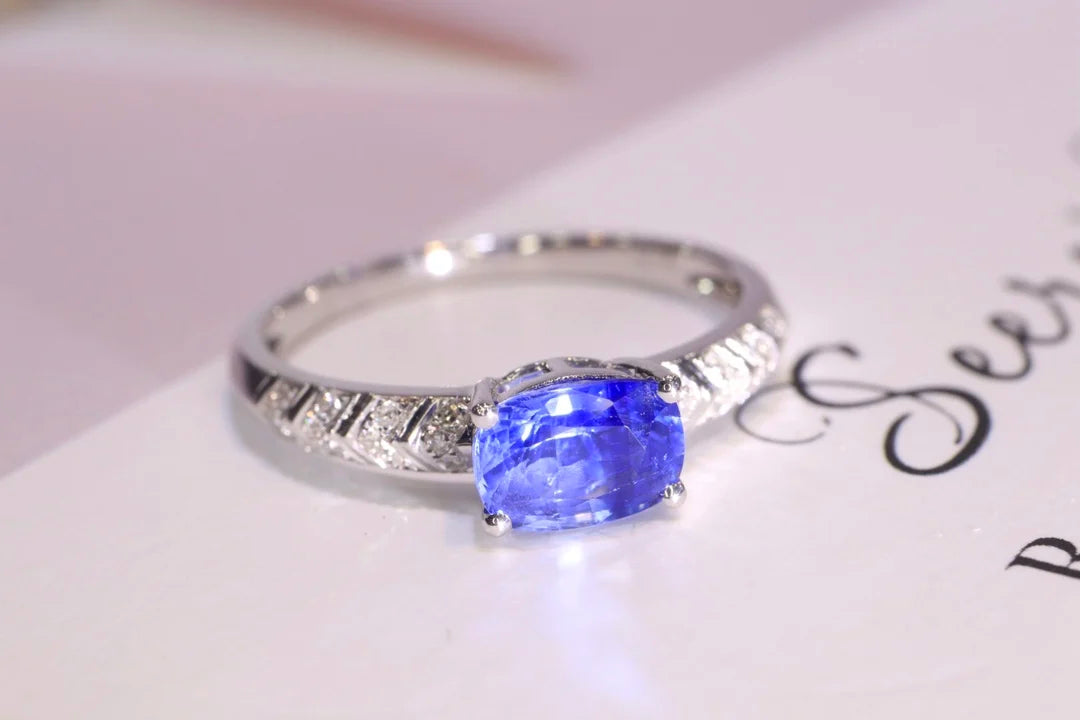 Ring 18K Gold 1.09ct Cornflower Blue Sapphire Gemstones Diamonds Female Fine Jewelry