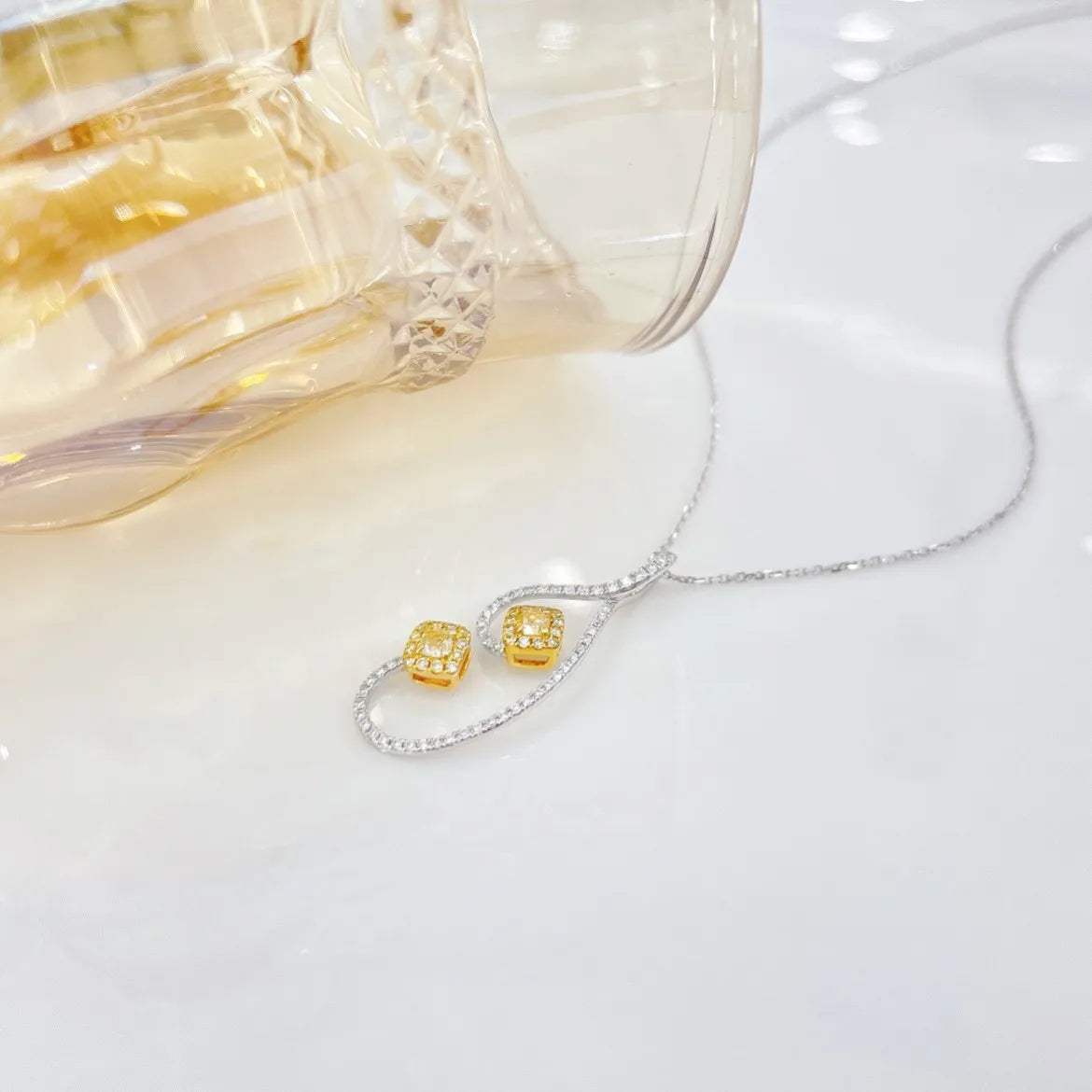 Necklace 18K Gold 0.192ct Yellow Diamonds Pendants Female's