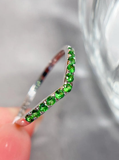 Ring 18K White Gold 0.3ct Tsavorite Gemstones Diamonds Female's