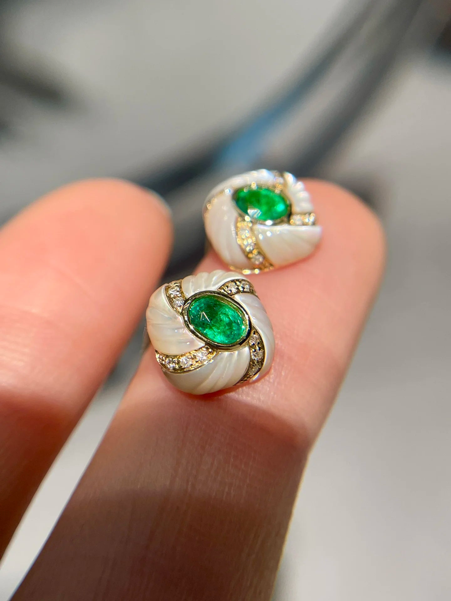 Earrings 18K Gold 0.3ct Green Emerald Stud Female's Holiday Gift