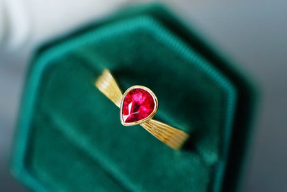 Ring 18K Gold 0.75ct Pink Tourmaline Gemstones Diamonds Female