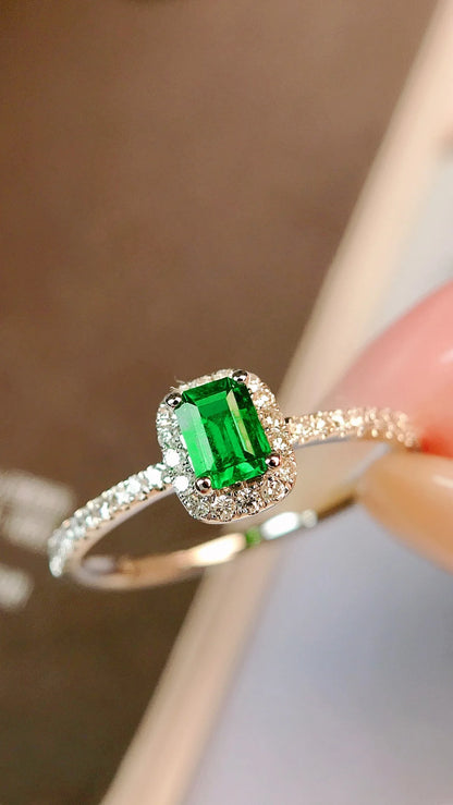 Ring 18K Gold 0.24ct Green Emerald Gemstones Diamonds Female's