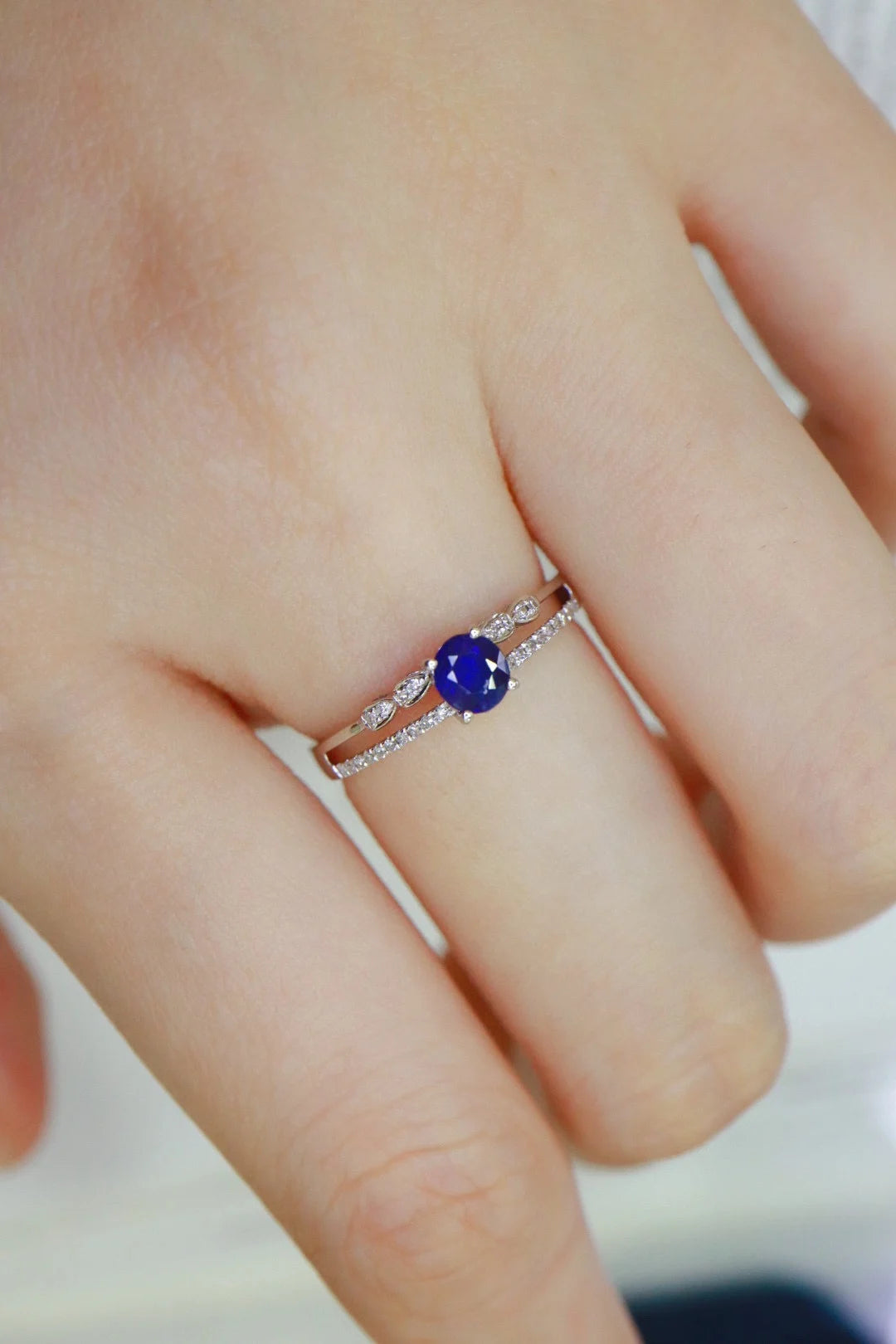 Ring 18K Gold 0.52ct Royal Blue Sapphire Diamonds Female's