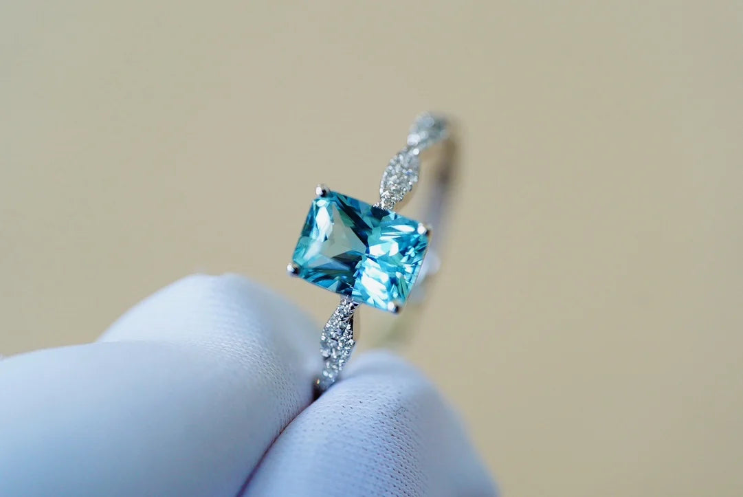 Ring 18K Gold 0.8ct Blue Aquamarine Gemstone Female Birthday