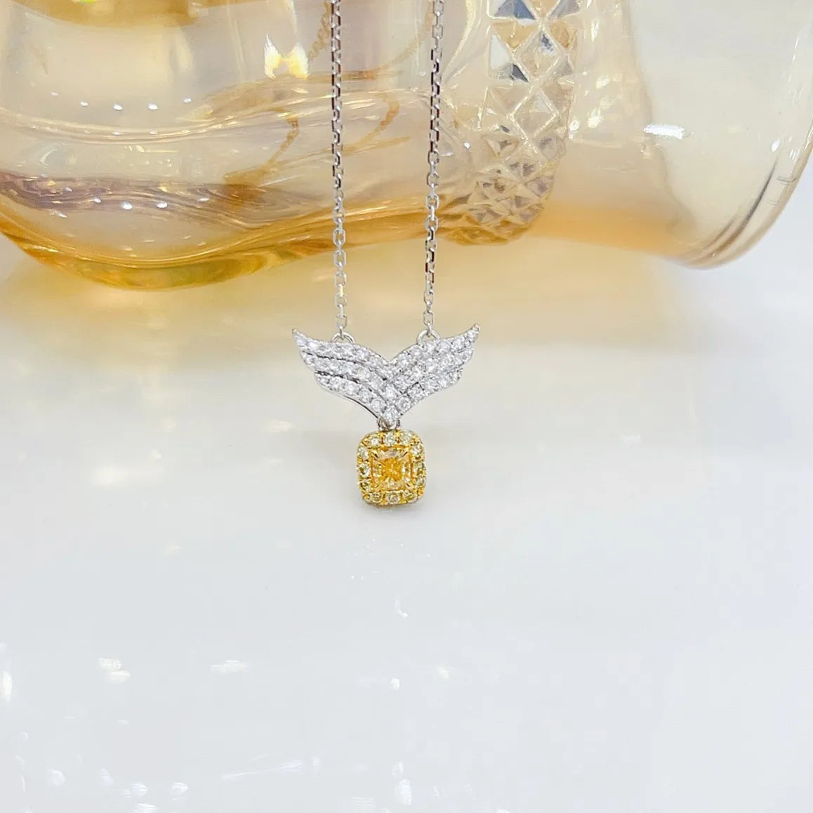 Necklace 18K Gold 0.17ct Yellow Diamonds Pendants Female's