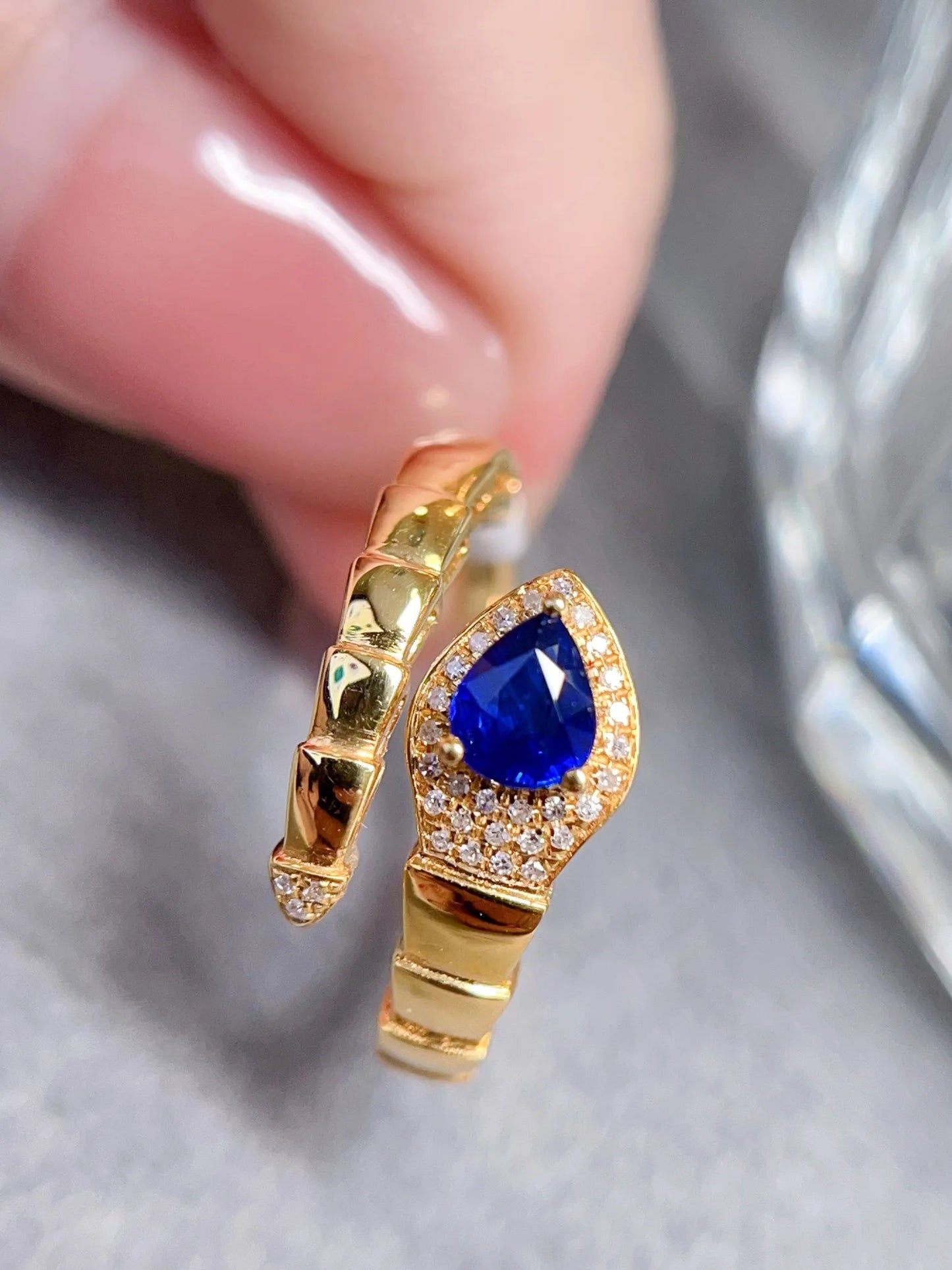 Ring 18K Gold 0.6ct Blue Sapphire Gemstone Diamonds Female's