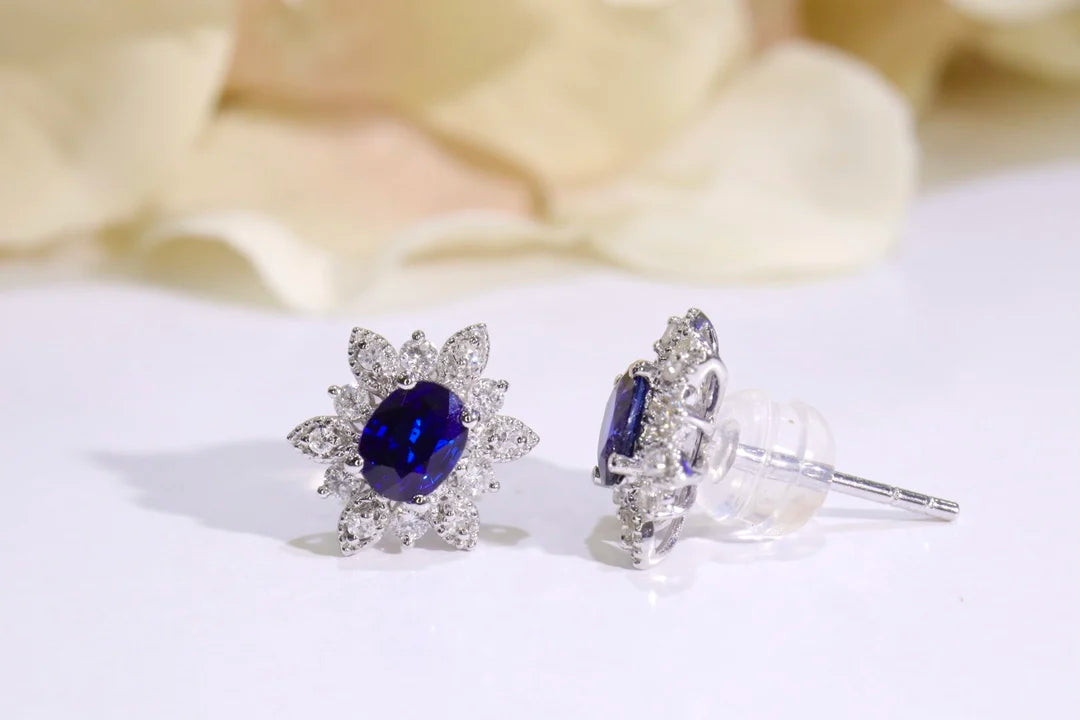 Earrings 18K Gold 0.95ct Royal Blue Sapphire Gemstones Stud Female's