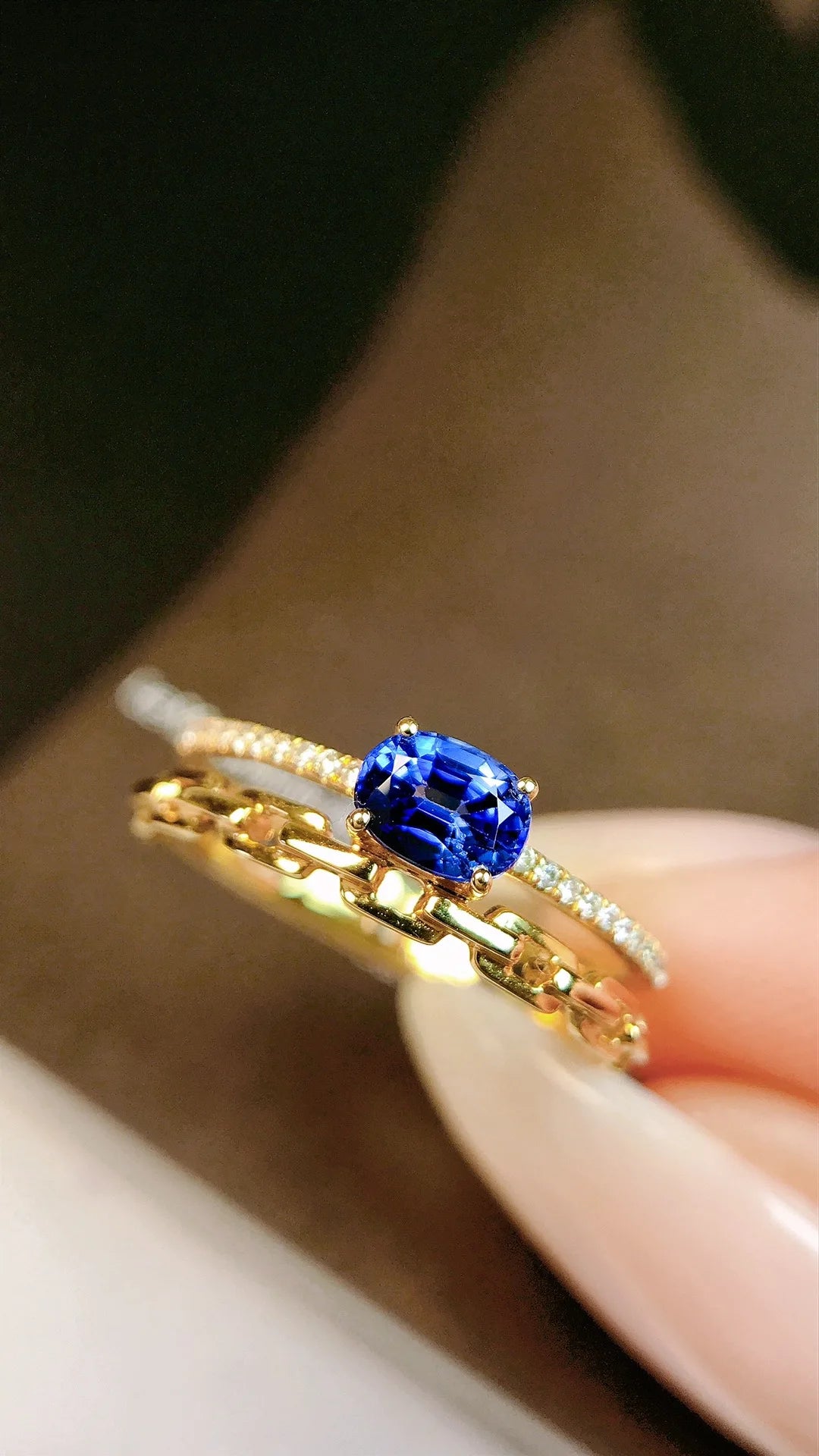 Ring 18K Gold 0.59ct Blue Sapphire Gemstone Diamonds Female's