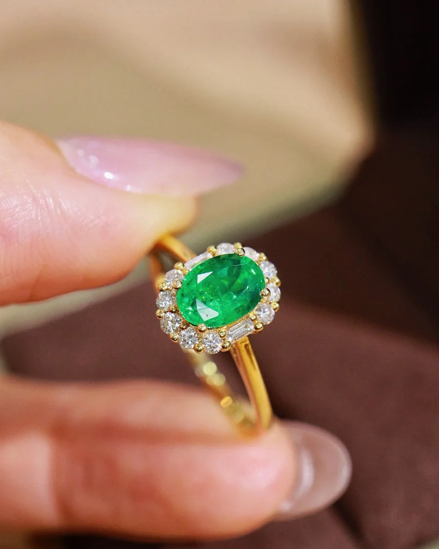 Ring 18K Gold 0.76ct Green Emerald Gemstones Diamonds Female's