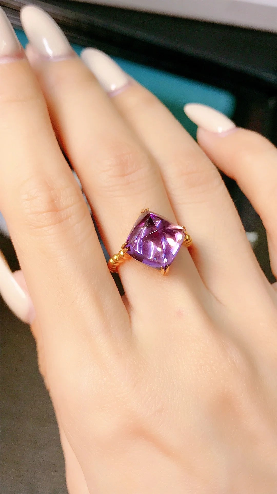 Ring 18K Gold 7.24ct Natural Amethyst Gemstones Female for Women