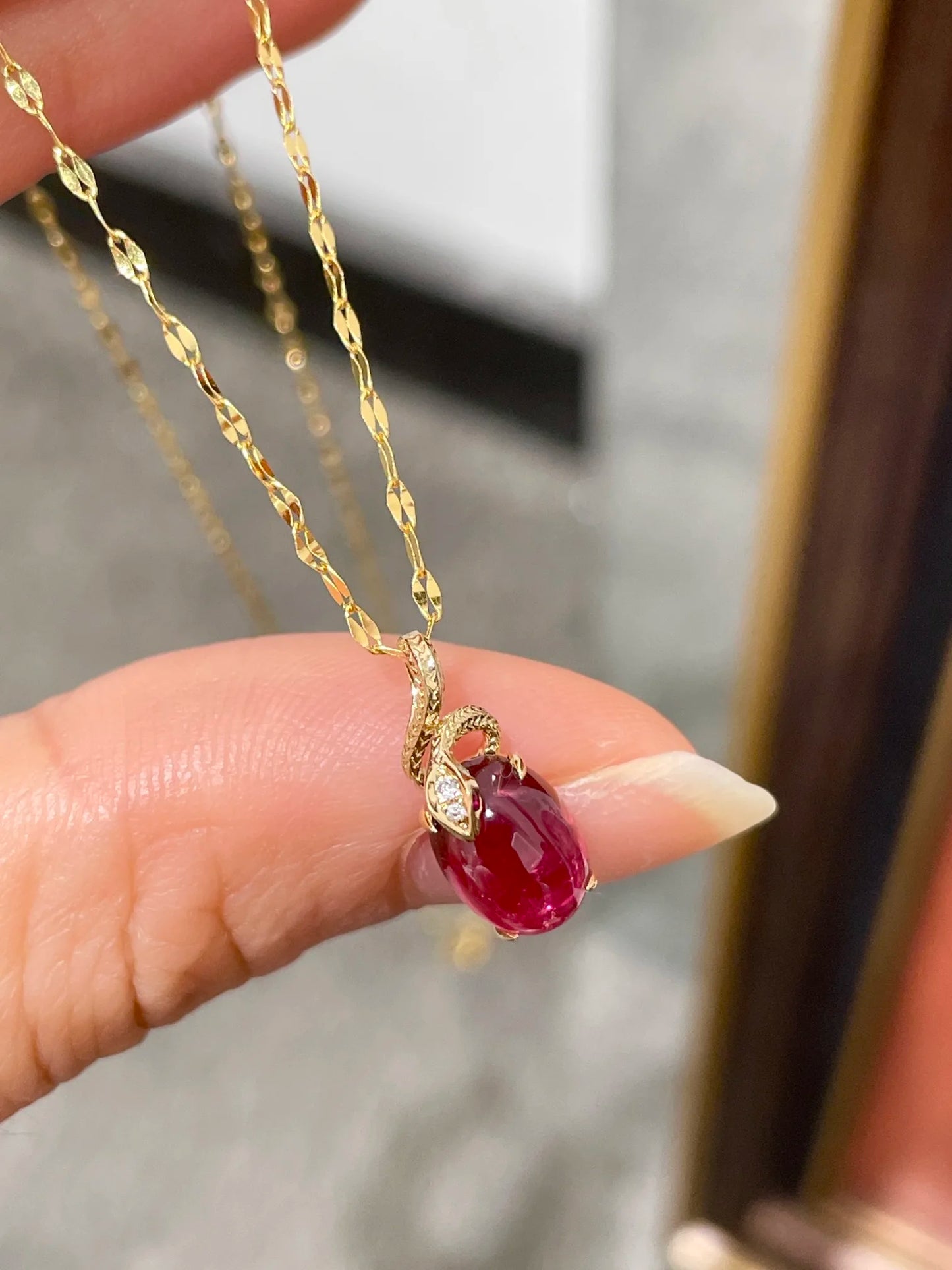 Pendant 18K Gold 1ct Rubillite Red Tourmaline Gemstones Diamond Necklace