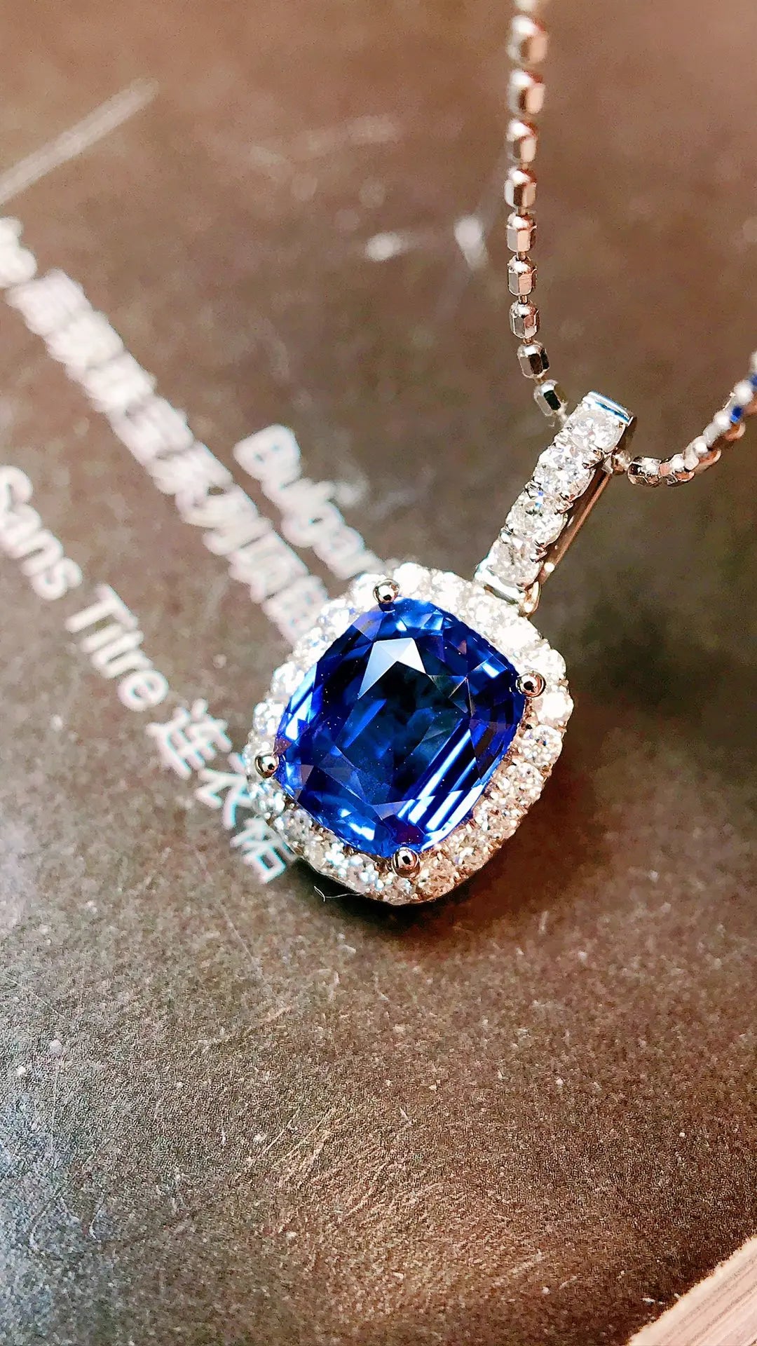 Pendant 18K Gold 1.21ct Cornflower Blue Sapphire Gemstones Necklace for Women