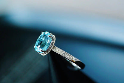 Ring 18K Gold 1.75ct Aquamarine Gemstones Diamonds Anniversary Female's