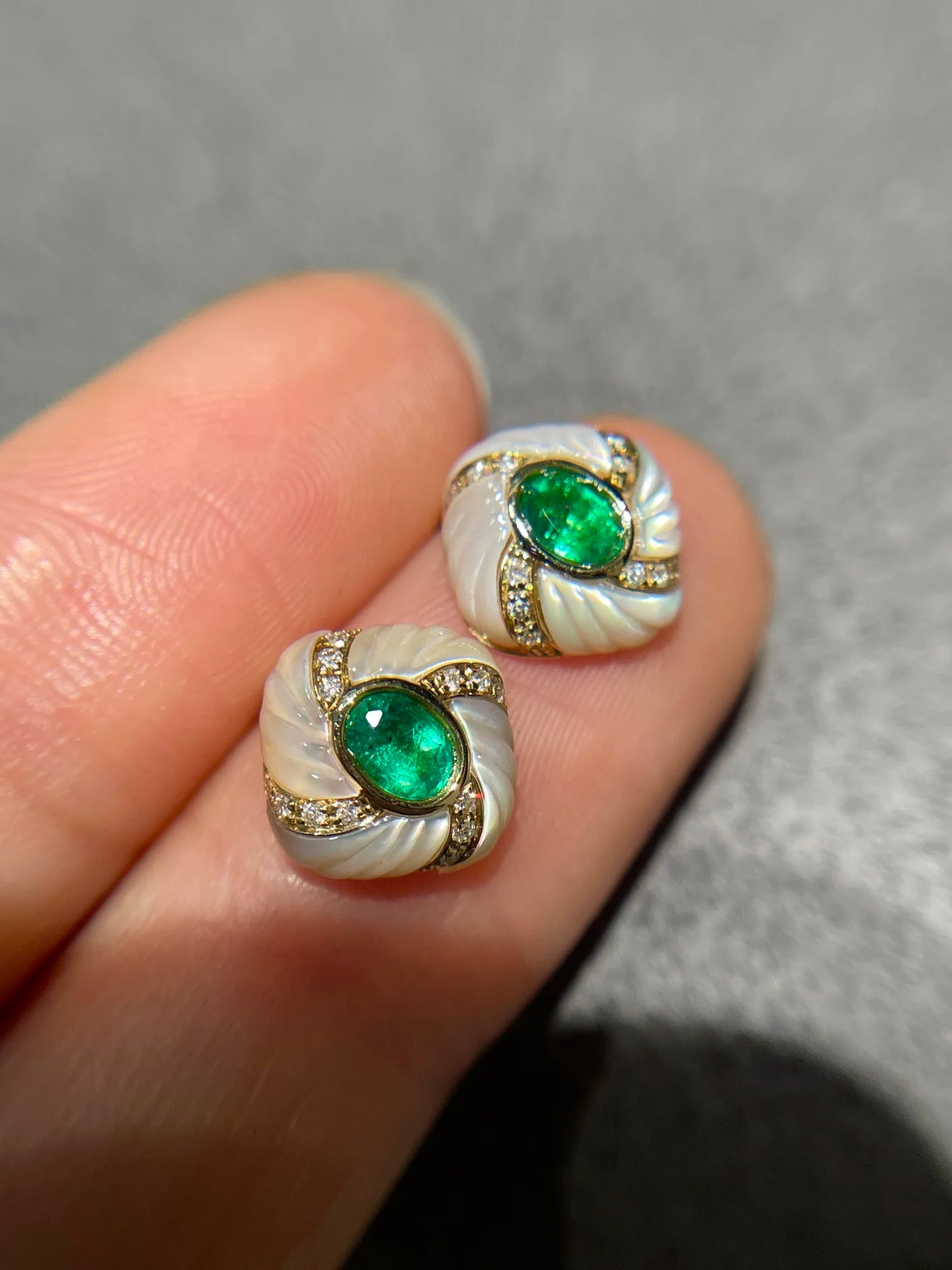 Earrings 18K Gold 0.3ct Green Emerald Stud Female's Holiday Gift