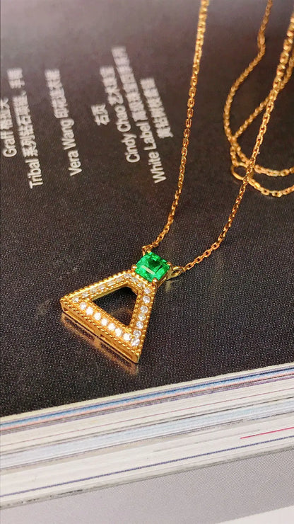 Necklace 18K Gold 0.22ct Green Emerald Diamonds Pendant Female's