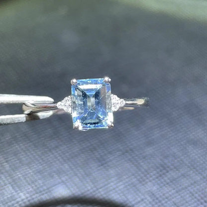 Ring 18K Gold 0.9ct Blue Aquamarine Gemstones Fine Female's