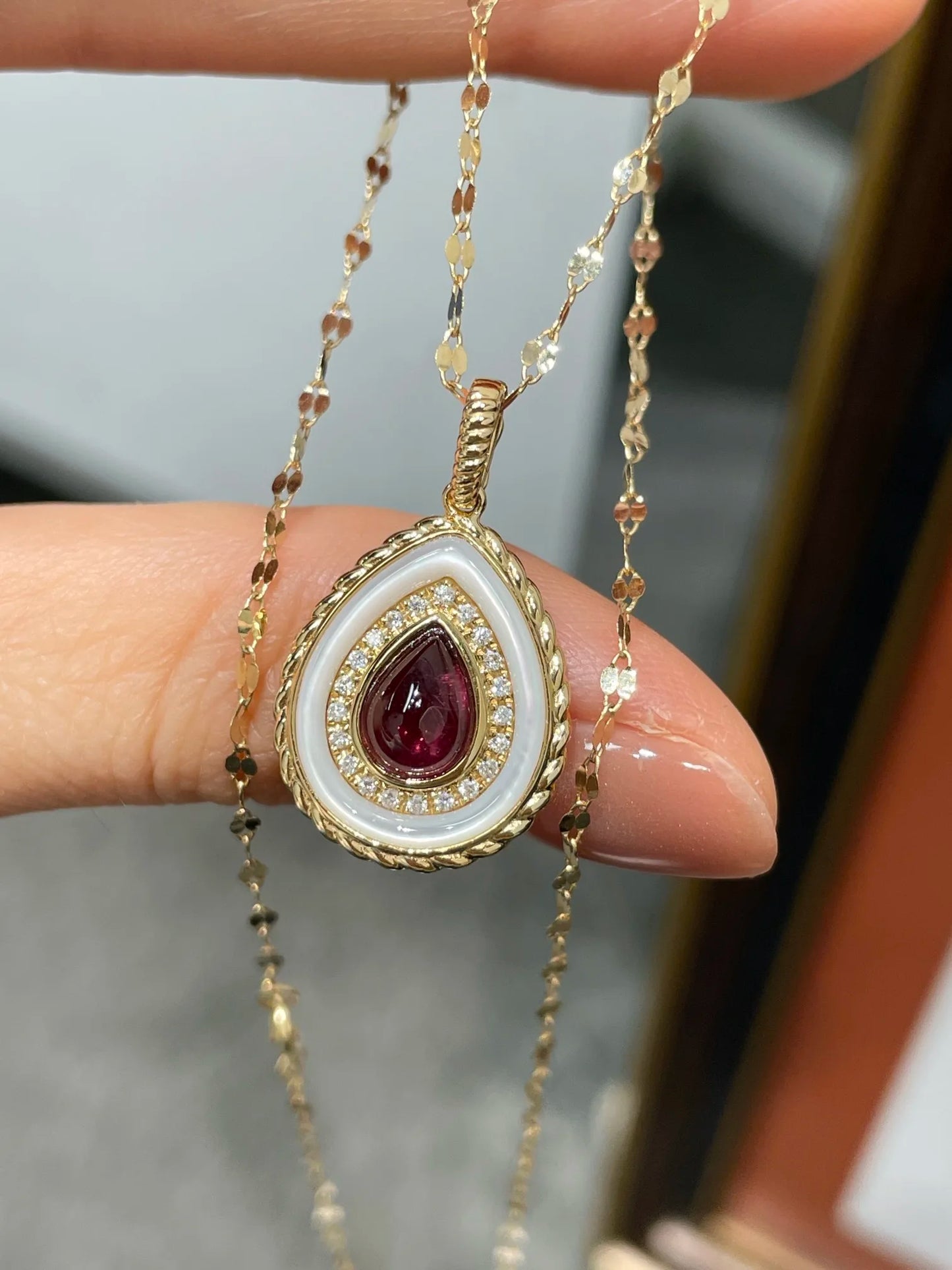 Pendant 18K Gold 1.2ct Rubillite Red Tourmaline Gemstones Diamond Necklace