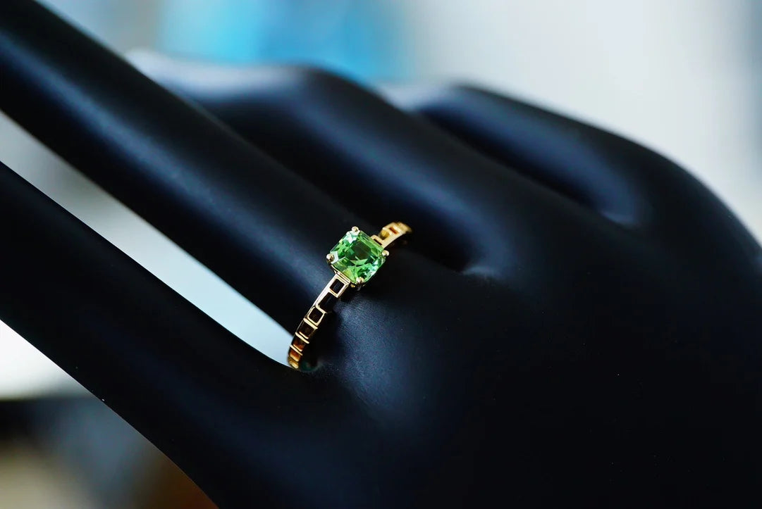 Ring 18K Gold 0.65ct Green Tourmaline Gemstones Diamonds Male Wedding Fine Jewelry