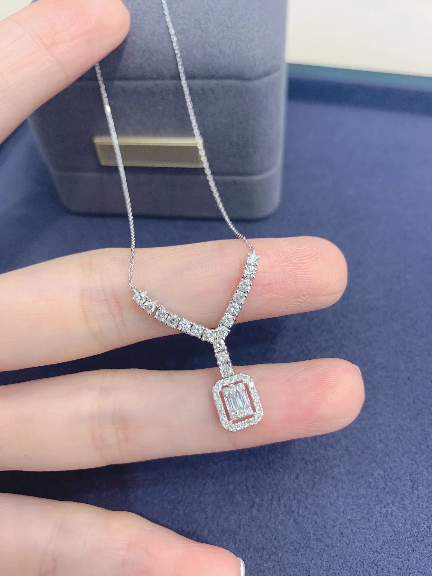 Necklace 18K White Gold 0.73ct White Diamonds Female's Fine Jewelry