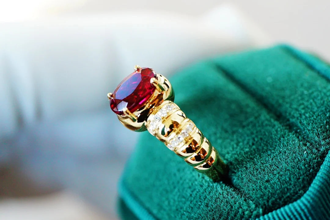 Ring 18K Gold 1.8ct Red Tourmaline Gemstones Female's