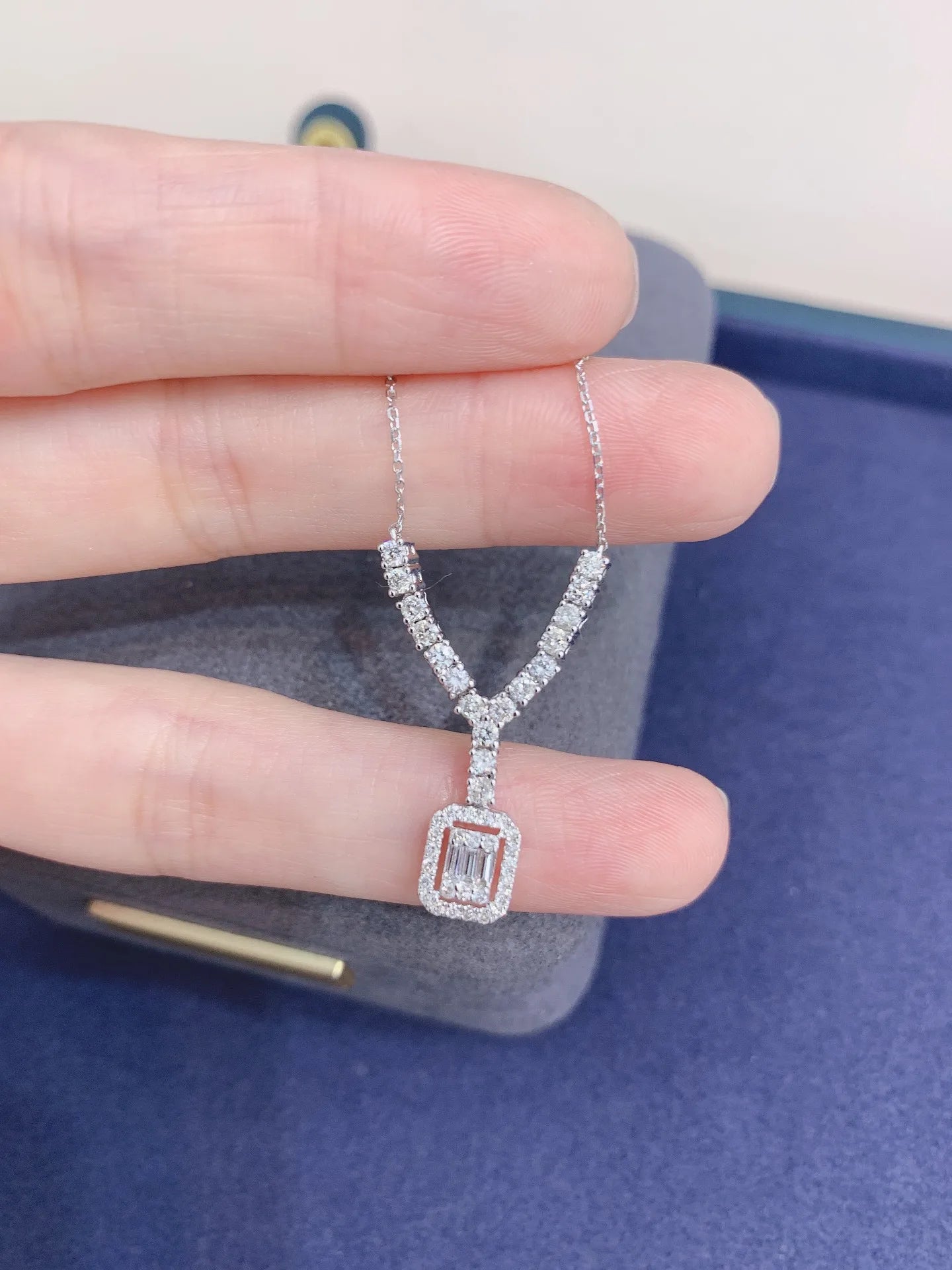 Necklace 18K White Gold 0.73ct White Diamonds Female's Fine Jewelry