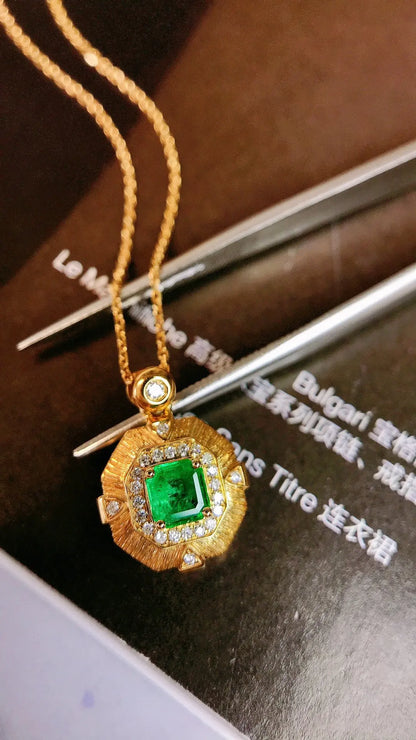 Necklace 18K Gold 0.33ct Green Emerald Diamonds Pendant Female's