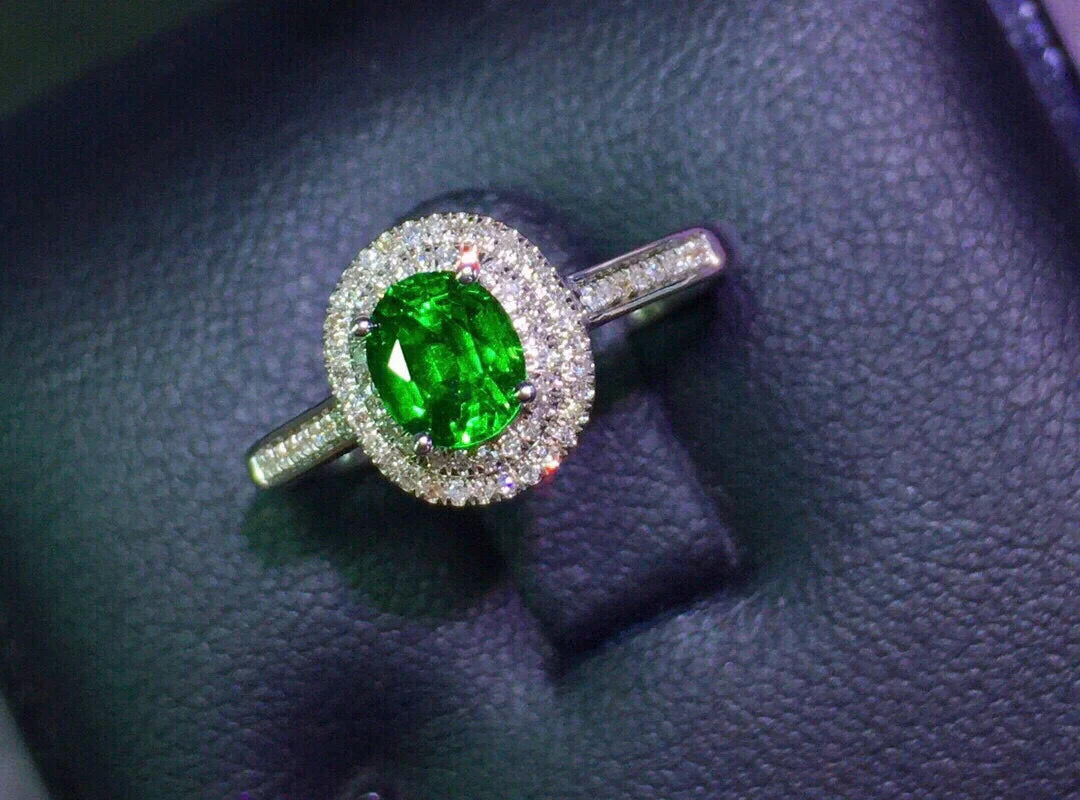 Ring 18K White Gold 0.7ct Tsavorite Gemstones Diamonds Female