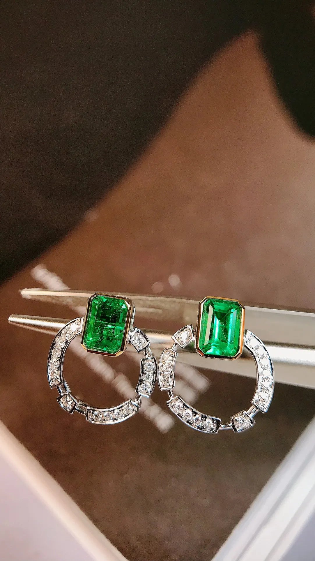 Earrings 18K Gold 0.72ct Green Emerald Gemstones Stud Female's Gift