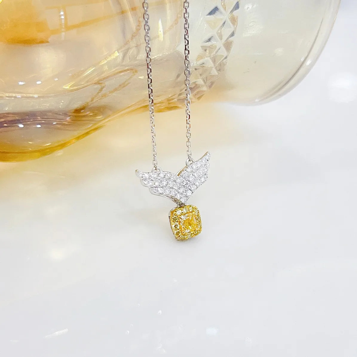 Necklace 18K Gold 0.17ct Yellow Diamonds Pendants Female's