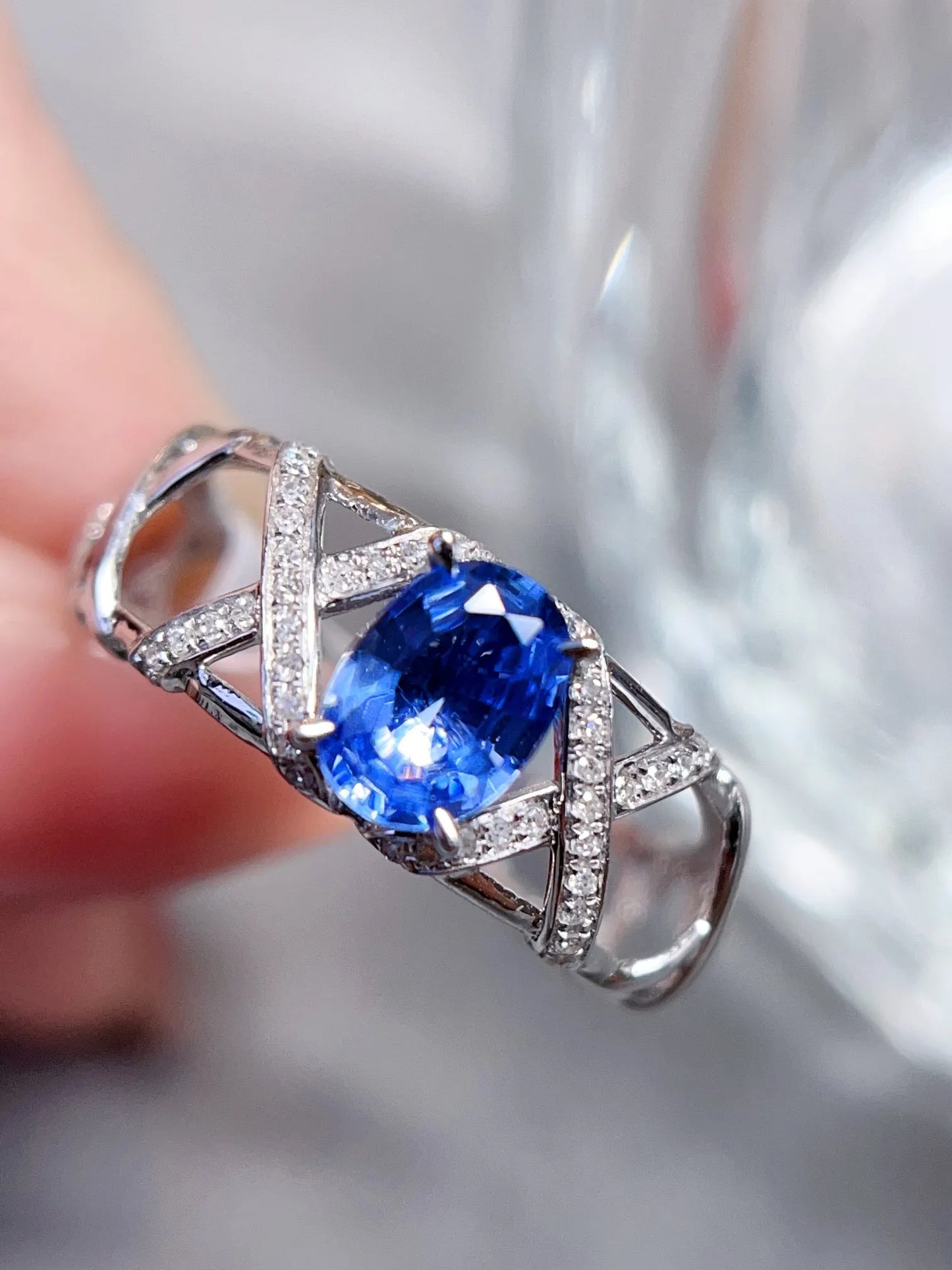 Ring 18K Gold 1ct Cornflower Blue Sapphire Gemstones Diamonds Female's