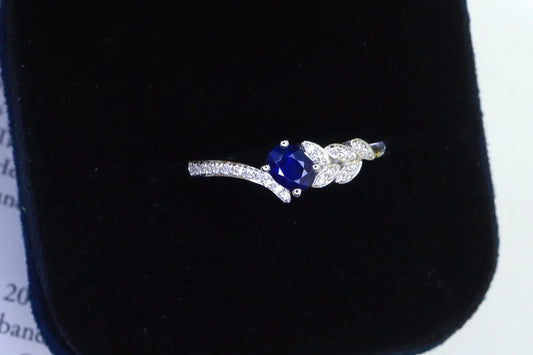 Ring 18K Gold 0.30ct Royal Blue Sapphire Gemstones Diamonds Female's