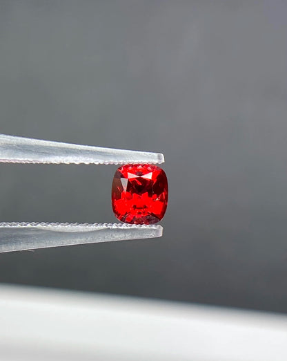 0.68ct Loose Natural Red Spinel Gemstones Beads