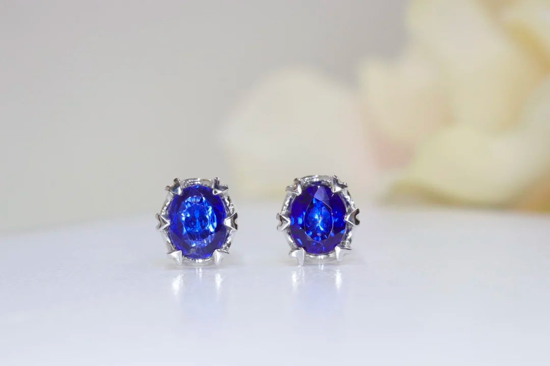 Earrings 18K Gold 0.88ct Royal Blue Sapphire Stud Female's Fine