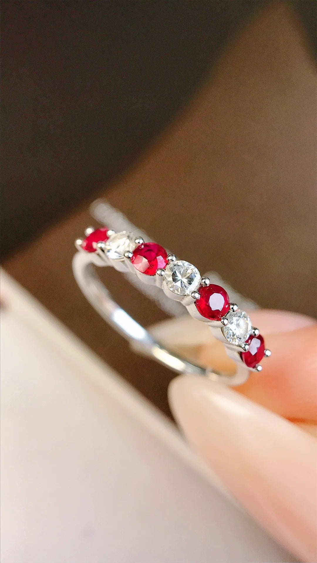 Ring 18K Gold 0.45ct Red Ruby Gemstones Diamonds Female's