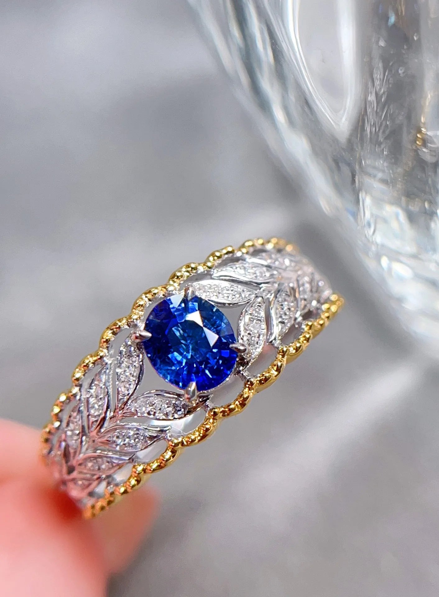 Ring 18K Gold 0.6ct Cornflower Blue Sapphire Gemstones Diamonds Female's