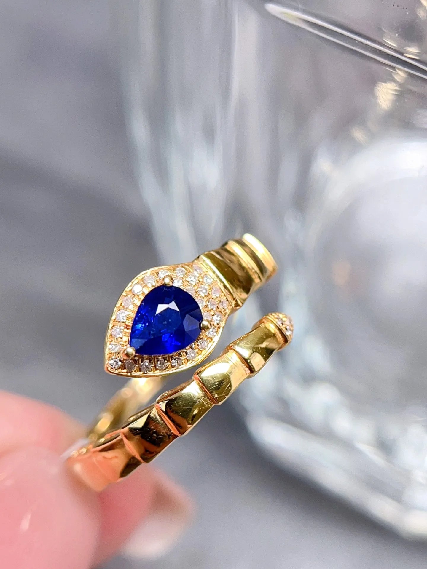 Ring 18K Gold 0.6ct Blue Sapphire Gemstone Diamonds Female's