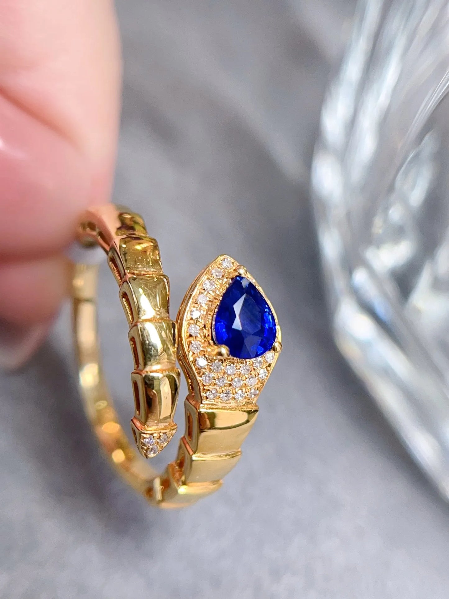 Ring 18K Gold 0.6ct Blue Sapphire Gemstone Diamonds Female's